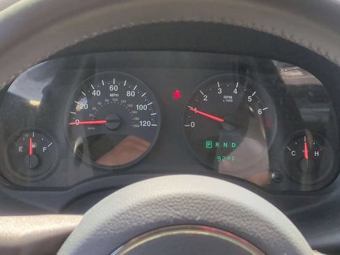 Used 2012 Jeep Compass Latitude AWD/4WD image 17