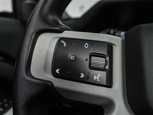 Used 2023 Land Rover Defender 110 SE AWD/4WD image 18