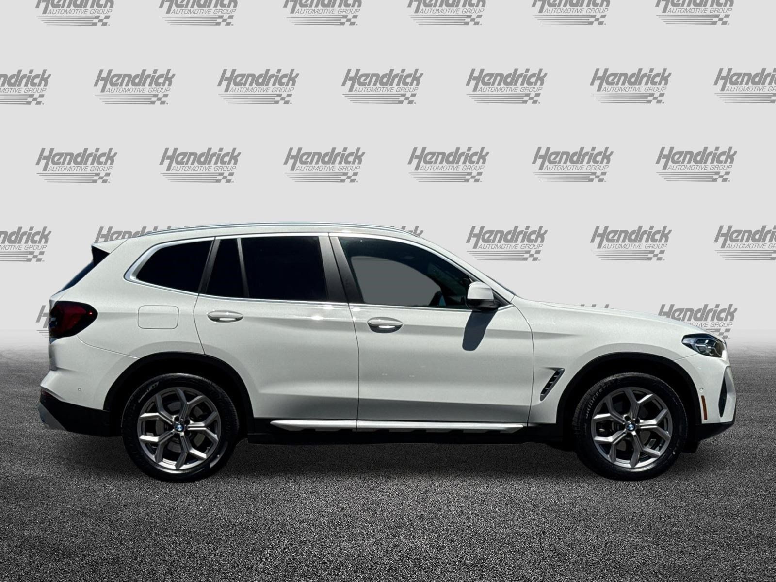 Used 2023 BMW X3 xDrive30i w/ Premium Package AWD/4WD image 3