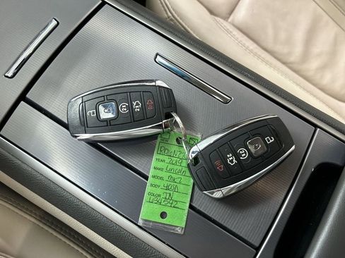 Used 2019 Lincoln MKZ Reserve w/ Reserve Plus Package AWD/4WD image 12