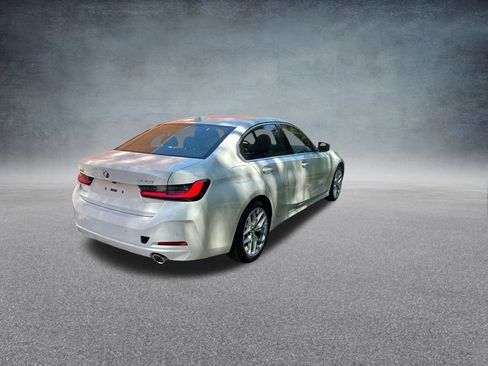 Used 2025 BMW 330i xDrive 330i xDrive w/ Convenience Package image 9