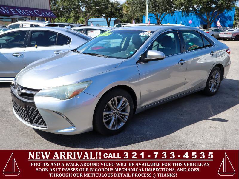 Used 2016 Toyota Camry SE FWD image 1