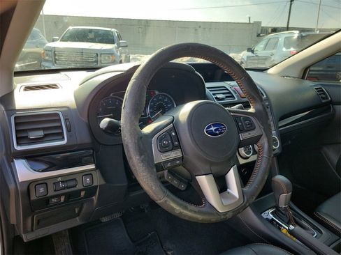 Used 2017 Subaru Crosstrek 2.0i Limited image 19