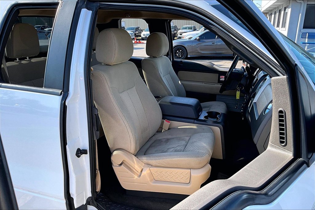 Used 2013 Ford F150 XLT w/ Mid Equipment Group RWD image 27
