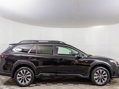 Used 2023 Subaru Outback Limited image 16