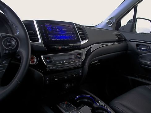 Used 2016 Honda Pilot Elite image 29