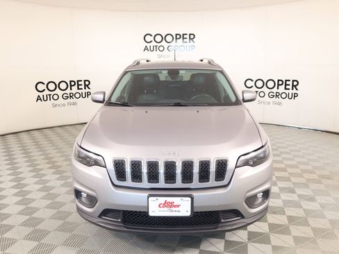 Used 2019 Jeep Cherokee Latitude Plus w/ Comfort/Convenience Group image 8