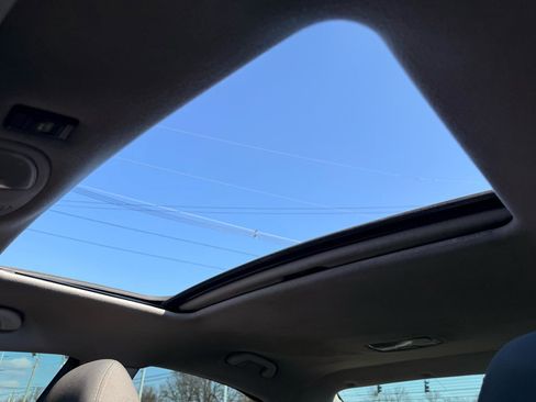 Used 2011 Hyundai Sonata GLS image 15