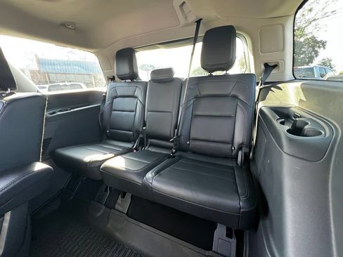 Used 2025 Lincoln Navigator Reserve AWD/4WD image 20