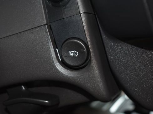 Used 2015 Ford F250 XLT w/ XLT Value Package image 17