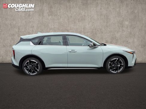 New 2026 Kia K4 GT-Line w/ GT-Line Premium Package FWD image 9