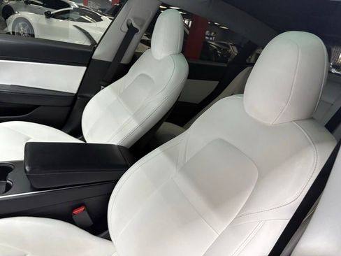 Used 2020 Tesla Model 3 Standard Range Plus RWD image 22