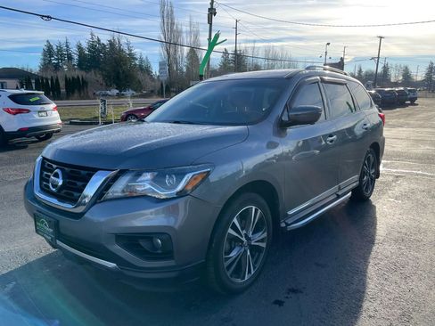Used 2019 Nissan Pathfinder Platinum AWD/4WD image 4