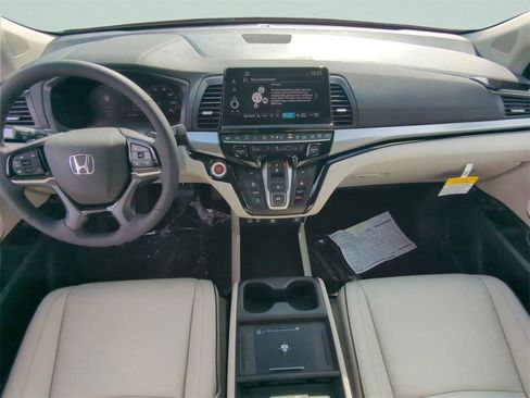 New 2026 Honda Odyssey Touring image 13
