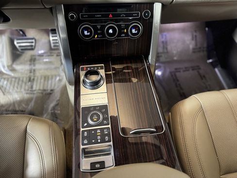 Used 2017 Land Rover Range Rover Supercharged image 15