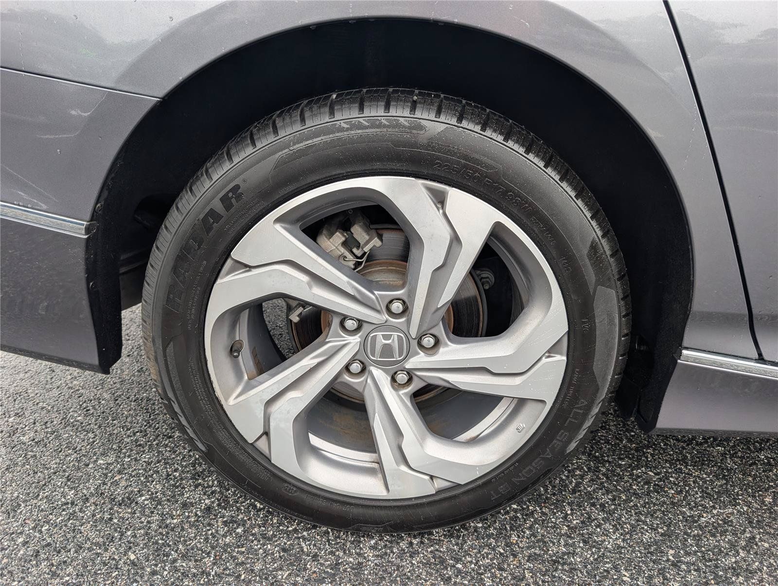 Used 2020 Honda Accord EX image 9
