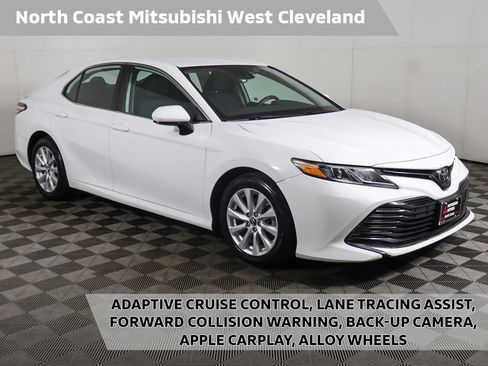 Used 2019 Toyota Camry LE FWD image 1
