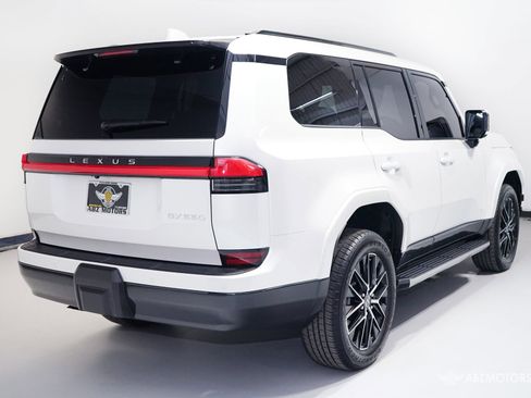 Used 2026 Lexus GX 550 w/ Cold Area Package AWD/4WD image 5