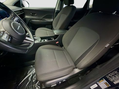 Used 2024 Hyundai Kona SEL FWD image 11
