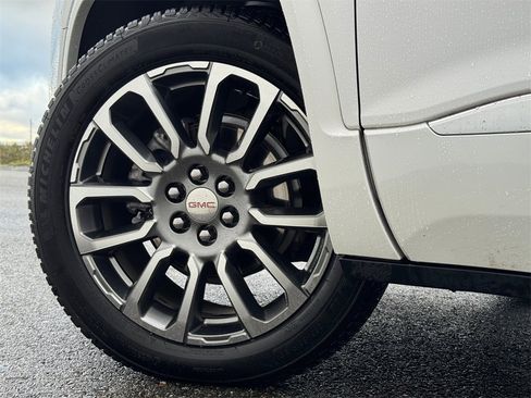 Used 2023 GMC Acadia Denali w/ Denali Ultimate Package image 27