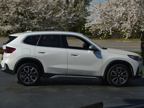 Certified 2024 BMW X1 xDrive28i w/ Convenience Package image 12