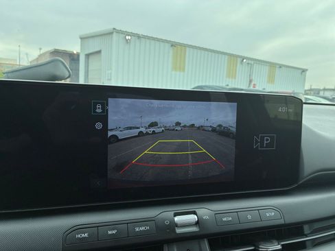 Used 2025 Kia K4 FWD image 23
