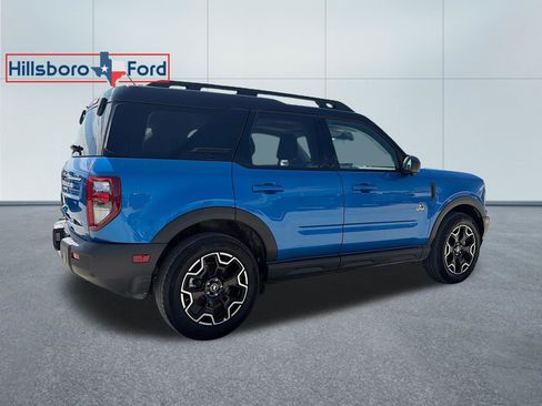 Used 2025 Ford Bronco Sport Outer Banks w/ Outer Banks Tech Package+ AWD/4WD image 5