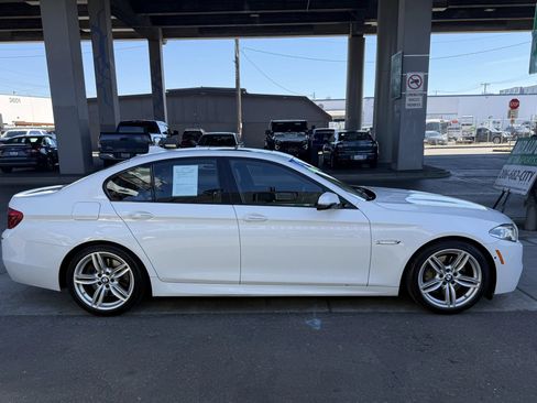 Used 2015 BMW 550i Sedan RWD image 4