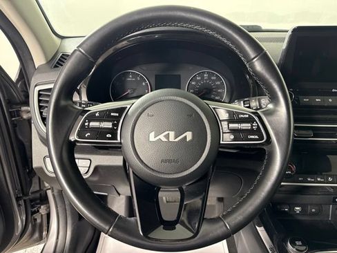 Used 2022 Kia Seltos EX AWD/4WD image 18