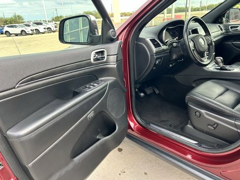 Used 2022 Jeep Grand Cherokee Limited image 26