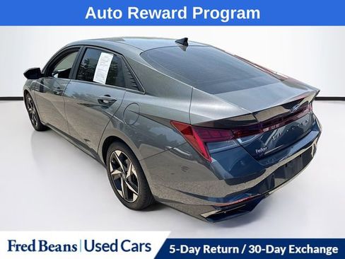 Used 2023 Hyundai Elantra Limited FWD image 7