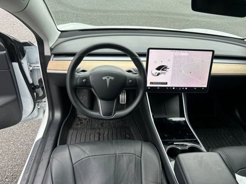 Used 2020 Tesla Model 3 Performance image 21
