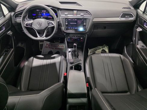 Used 2022 Volkswagen Tiguan SE R-Line image 31