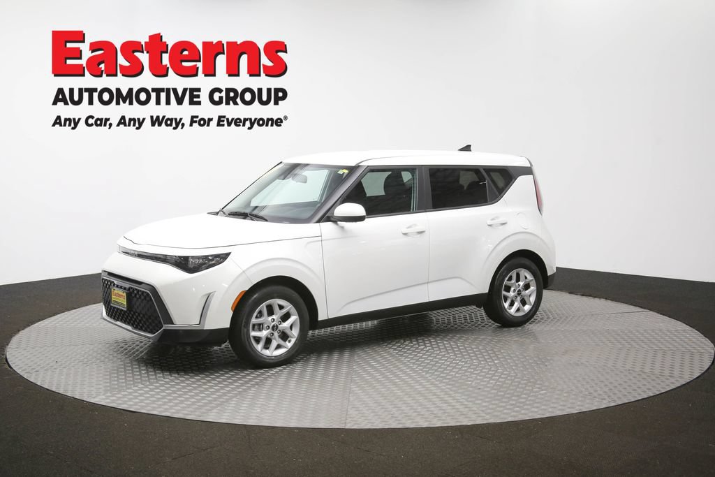 Used 2024 Kia Soul LX w/ Option Group 015 FWD image 57