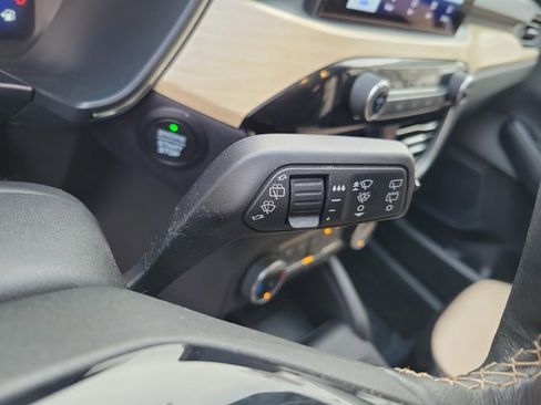 Used 2022 Ford Escape Titanium w/ Titanium Elite Package image 26