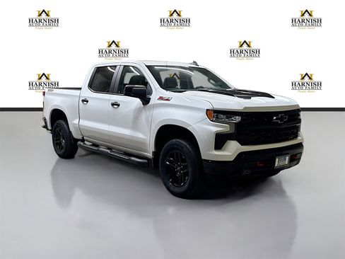 Used 2023 Chevrolet Silverado 1500 LT Trail Boss w/ Protection Package image 3