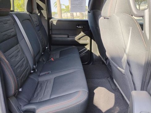 Used 2024 Nissan Frontier Pro-X RWD image 44