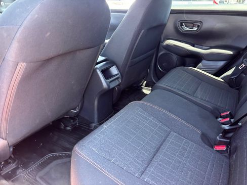 Certified 2025 Honda HR-V Sport image 15