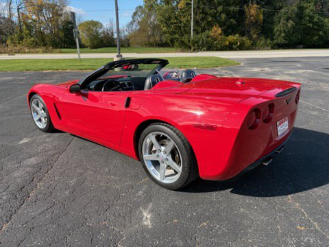 Used 2005 Chevrolet Corvette Convertible w/ Preferred Equipment Group RWD image 4