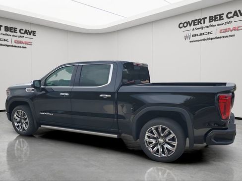 New 2026 GMC Sierra 1500 Denali w/ Denali Reserve Package image 6