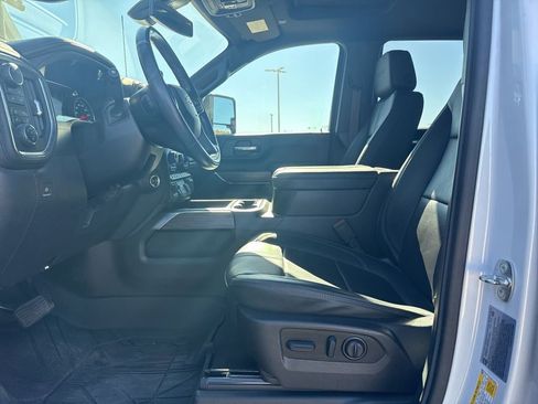 Used 2022 Chevrolet Silverado 2500 High Country w/ Safety Package II image 8