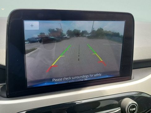 Used 2020 Ford Escape SE FWD image 17