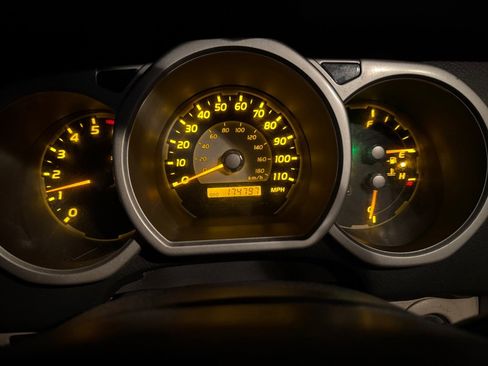 Used 2005 Toyota 4Runner Sport image 14