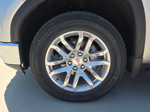 Used 2019 GMC Sierra 1500 SLT w/ SLT Premium Plus Package AWD/4WD image 10