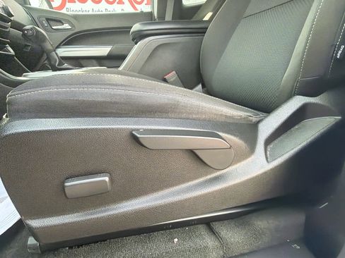 Used 2017 Chevrolet Colorado LT image 22