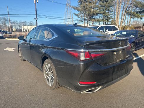 Used 2022 Lexus ES 350 w/ Premium Package image 7