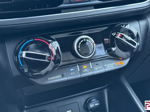 Used 2022 Hyundai Kona SEL image 23