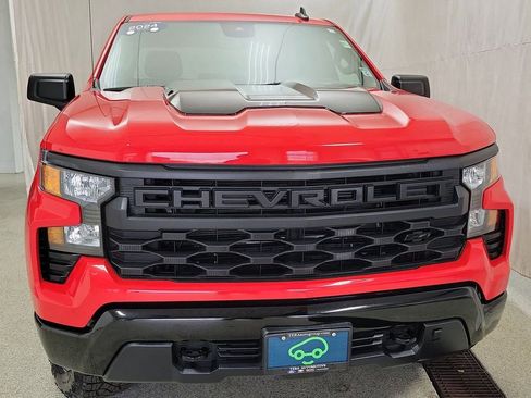 Certified 2024 Chevrolet Silverado 1500 Custom Trail Boss w/ Dark Appearance Package AWD/4WD image 4