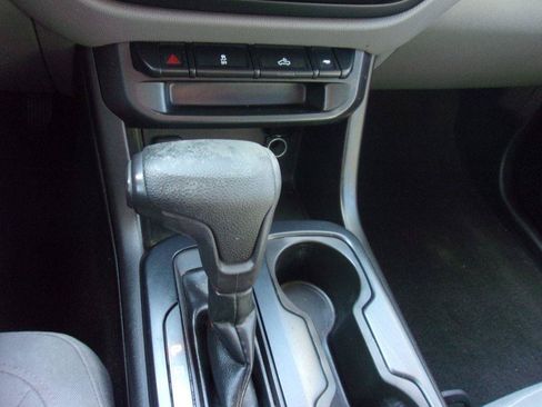 Used 2016 GMC Canyon 2WD Crew Cab w/ Convenience Package image 16
