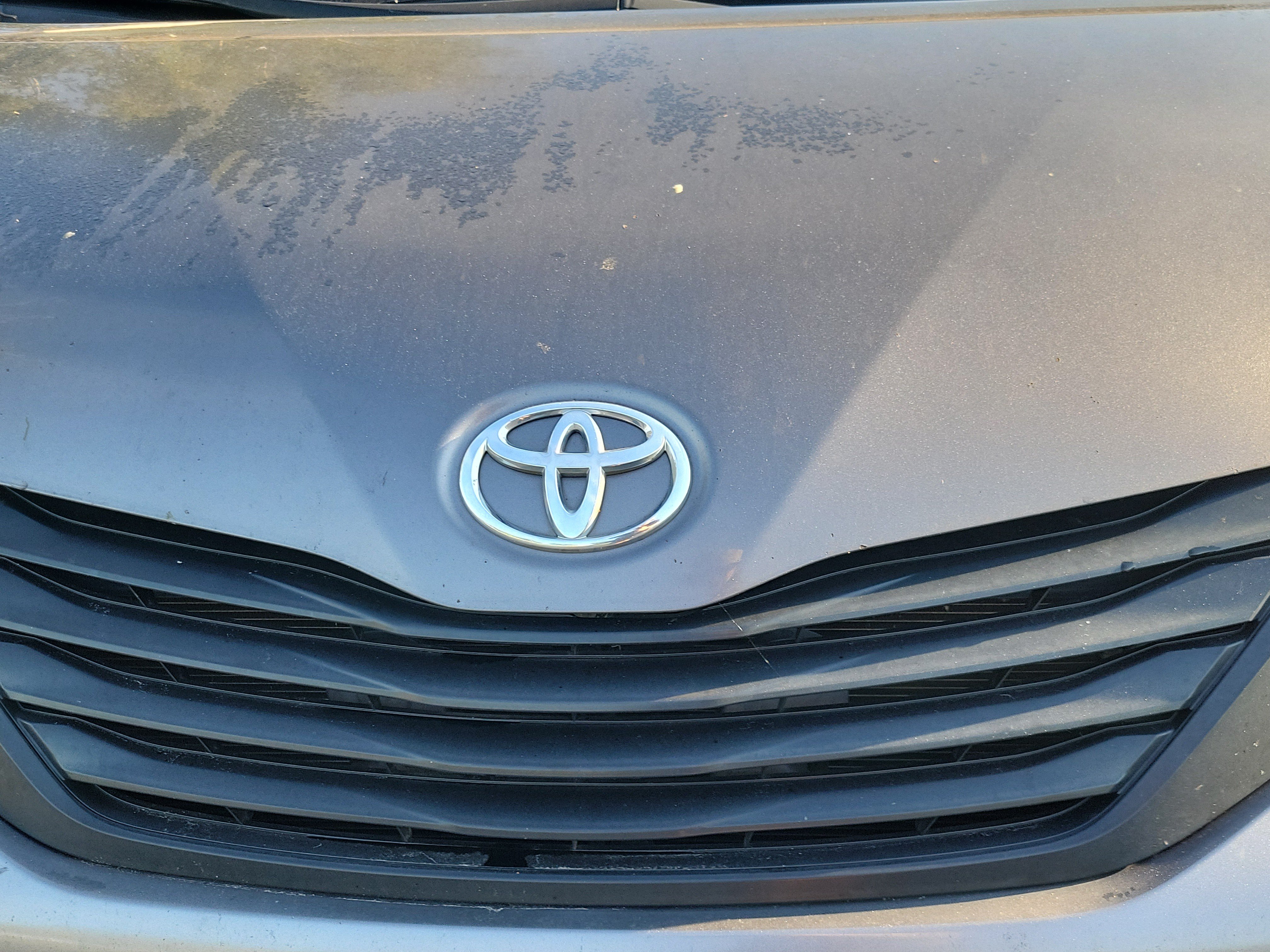 Used 2015 Toyota Sienna L FWD image 5